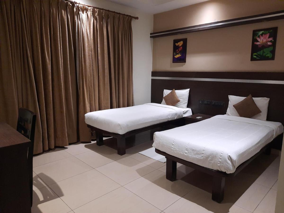 Hotel Nagarjuna Suites Bangalore Exteriör bild