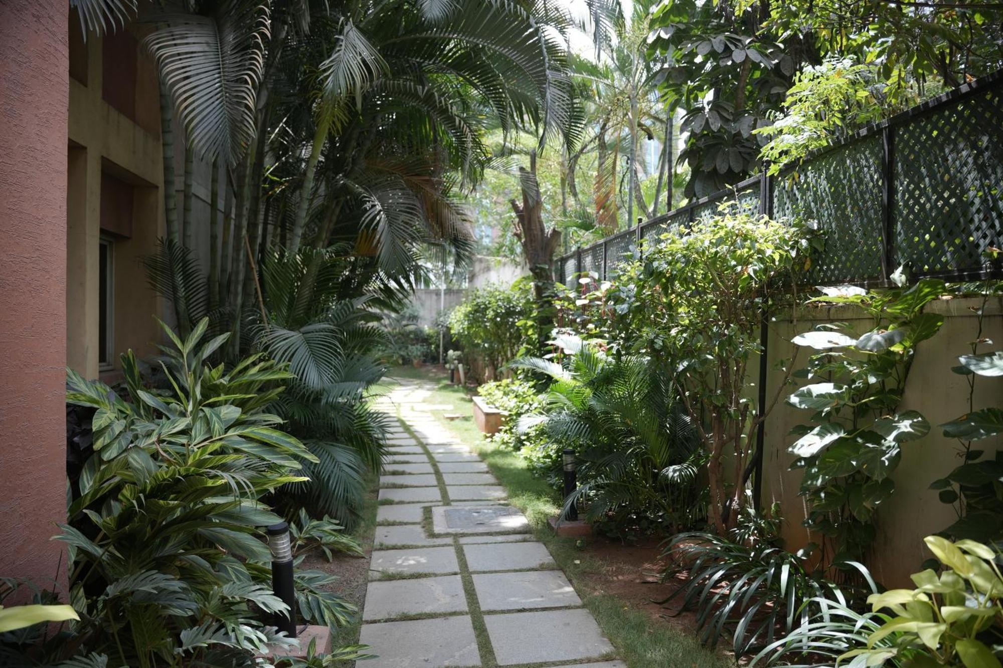 Hotel Nagarjuna Suites Bangalore Exteriör bild